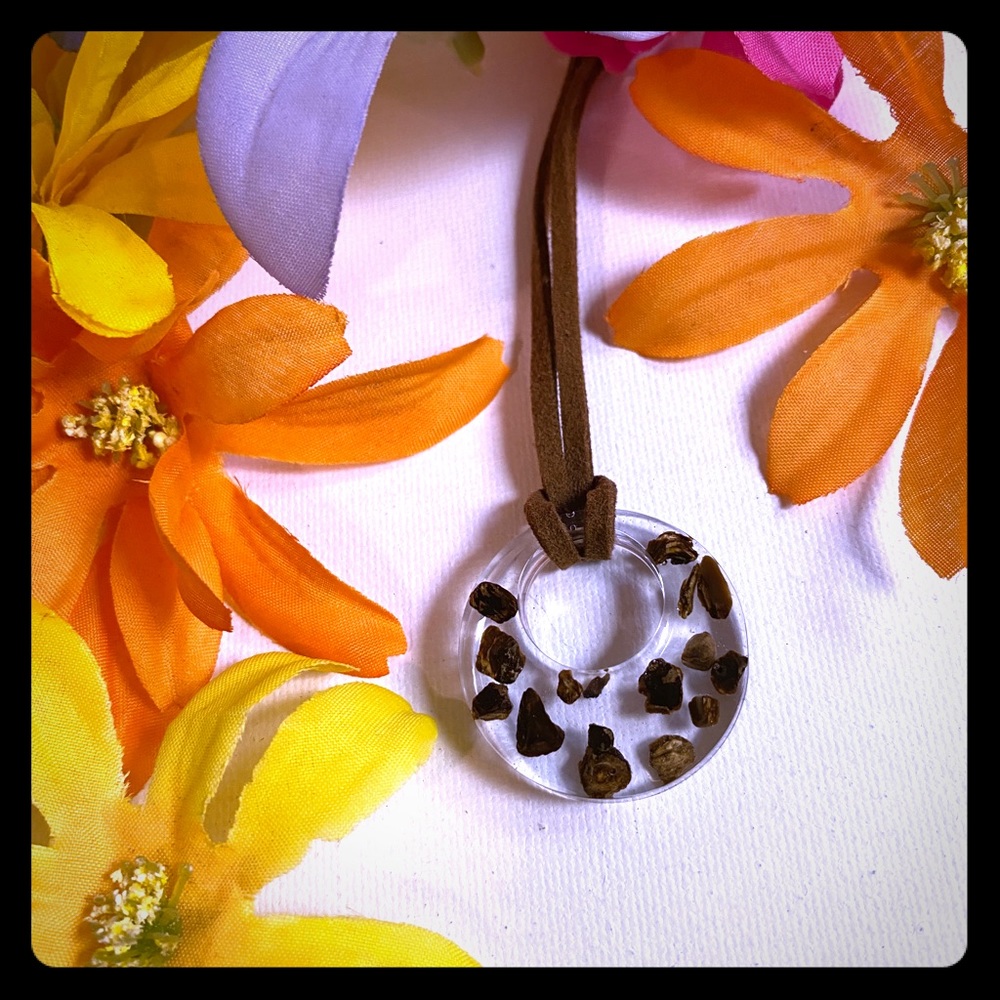 Sassafrass necklace